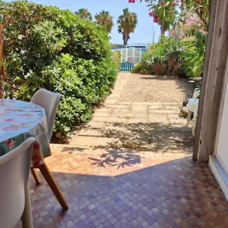 Apartmán T1 Comfort With Parking And Garden Gruissan