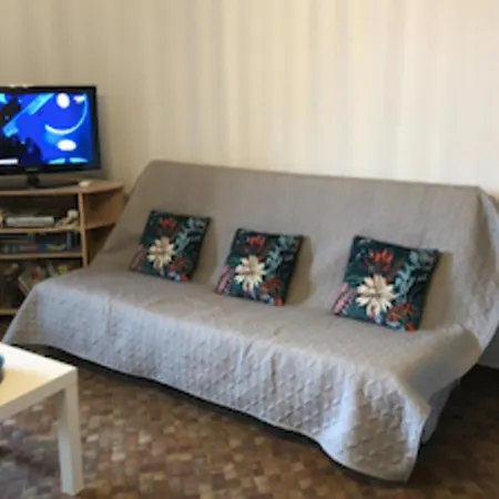 Appartement T1 Comfort With Parking And Garden